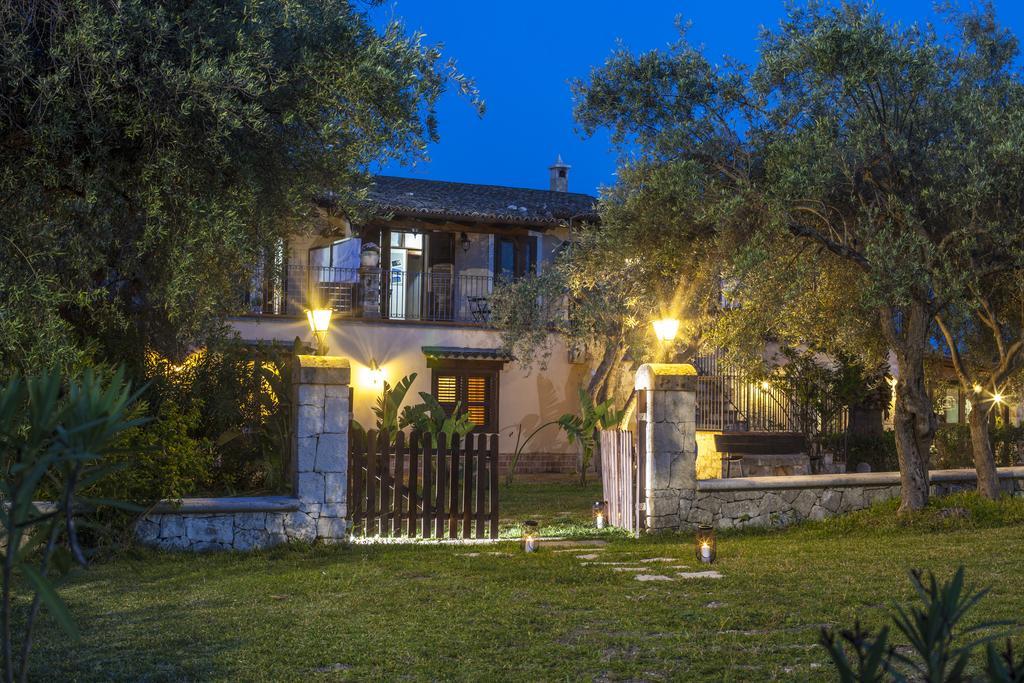 أفولا B&B Casale Siciliano Di Miryam Tiralongo المظهر الخارجي الصورة
